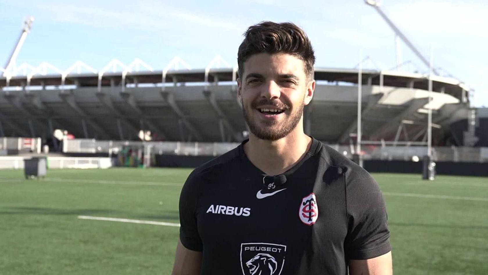 Ultimate Rugby Challenges: Romain Ntamack v Nicolas Sanchez