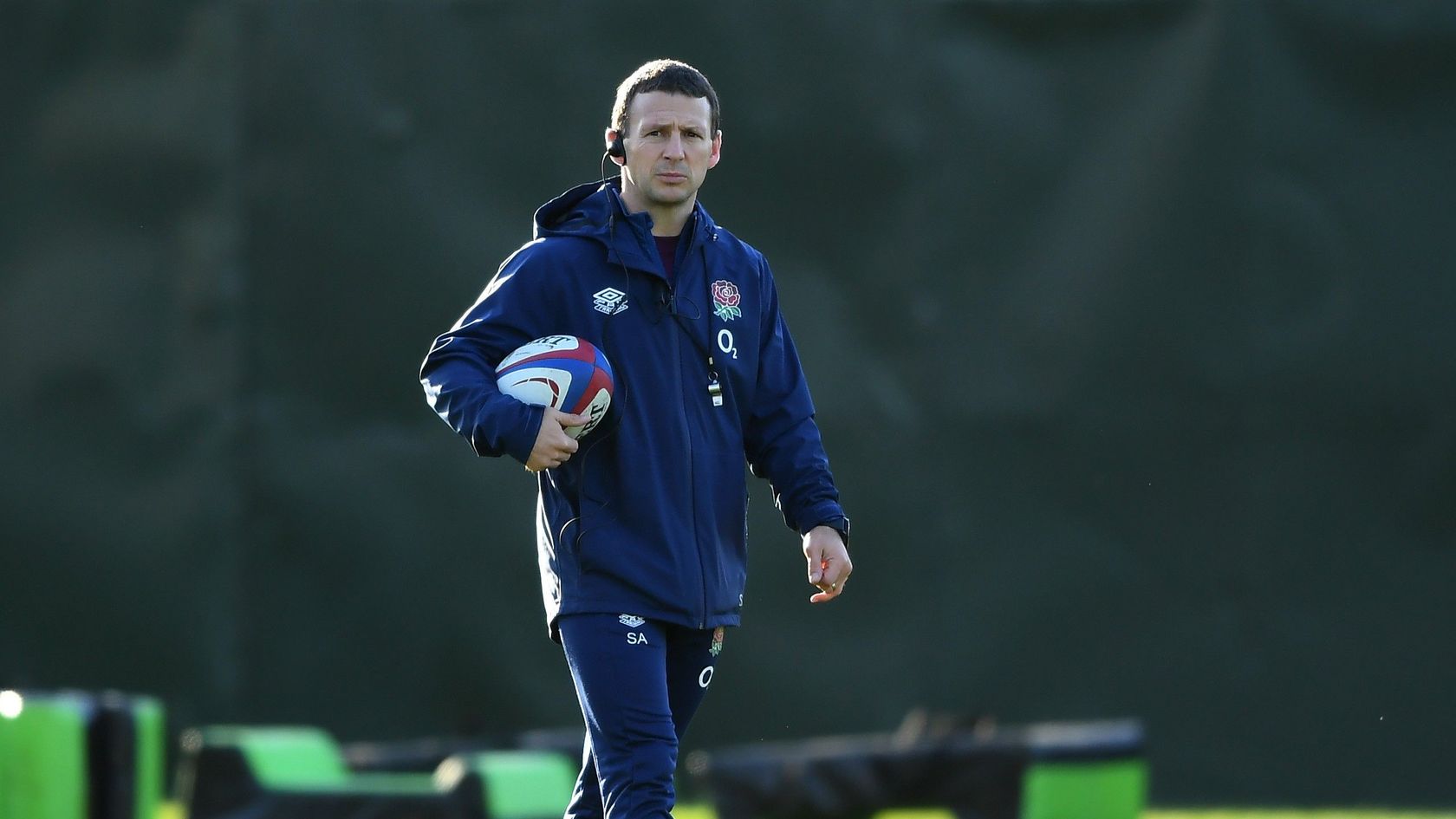 イギリスのトレーニングでサイモン・アモール