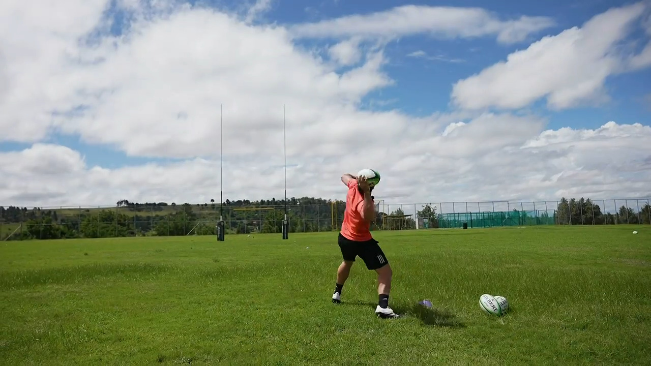 Rugby’s longest lineout throw!